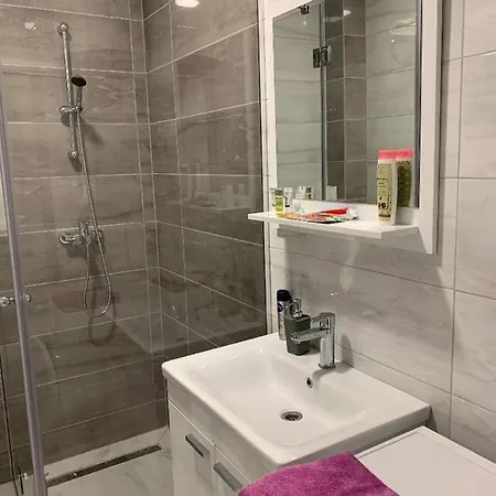 City Heez Apartman *